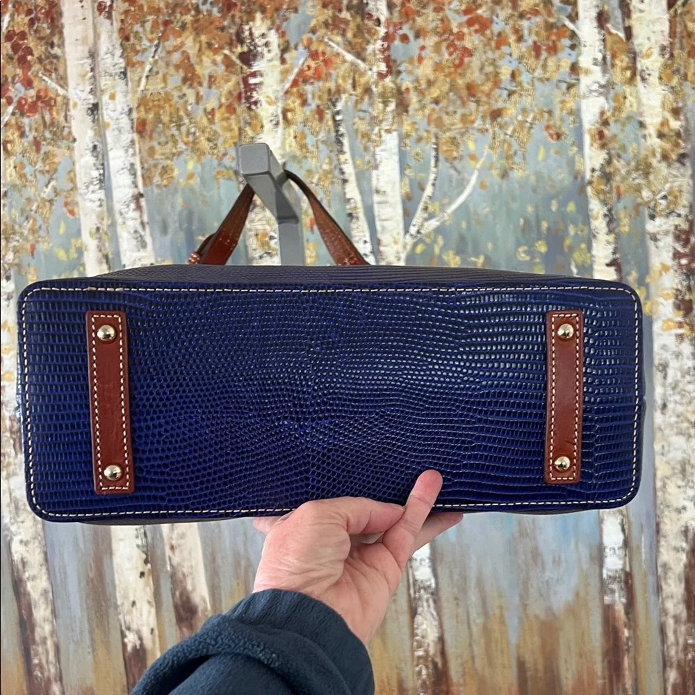 Dooney and Bourke Reptile/Snake print Navy Blue Handbag - Picture 6 of 16